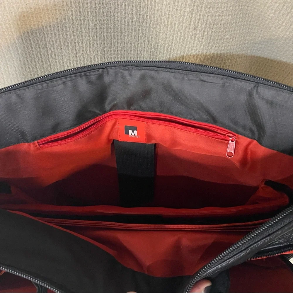 Black Leather  Bag mundi brand